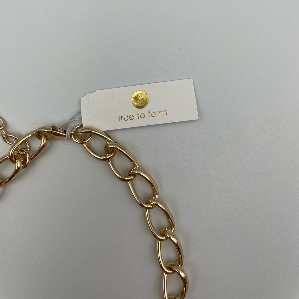 *New* True to Form Shell Pendant Gold Necklace - Picture 4 of 5